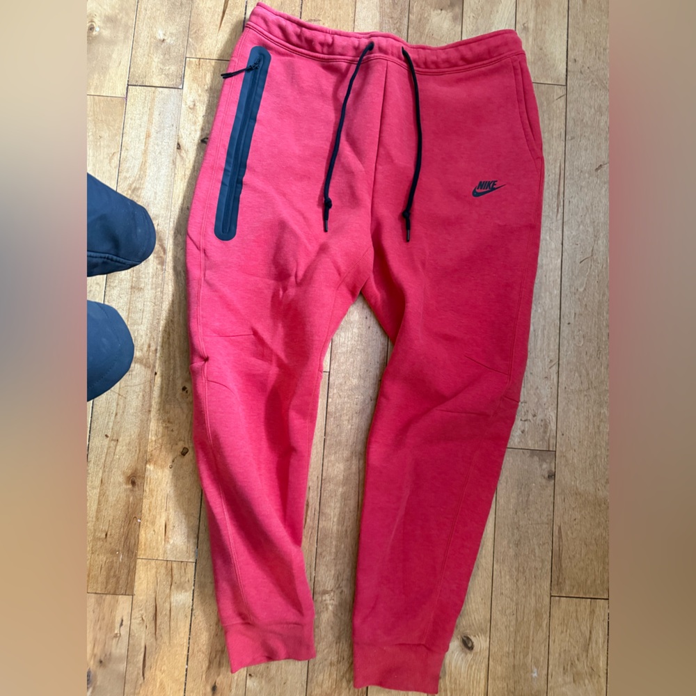 Nike Men's  Nike tech Red Sweatpants with Black Accents